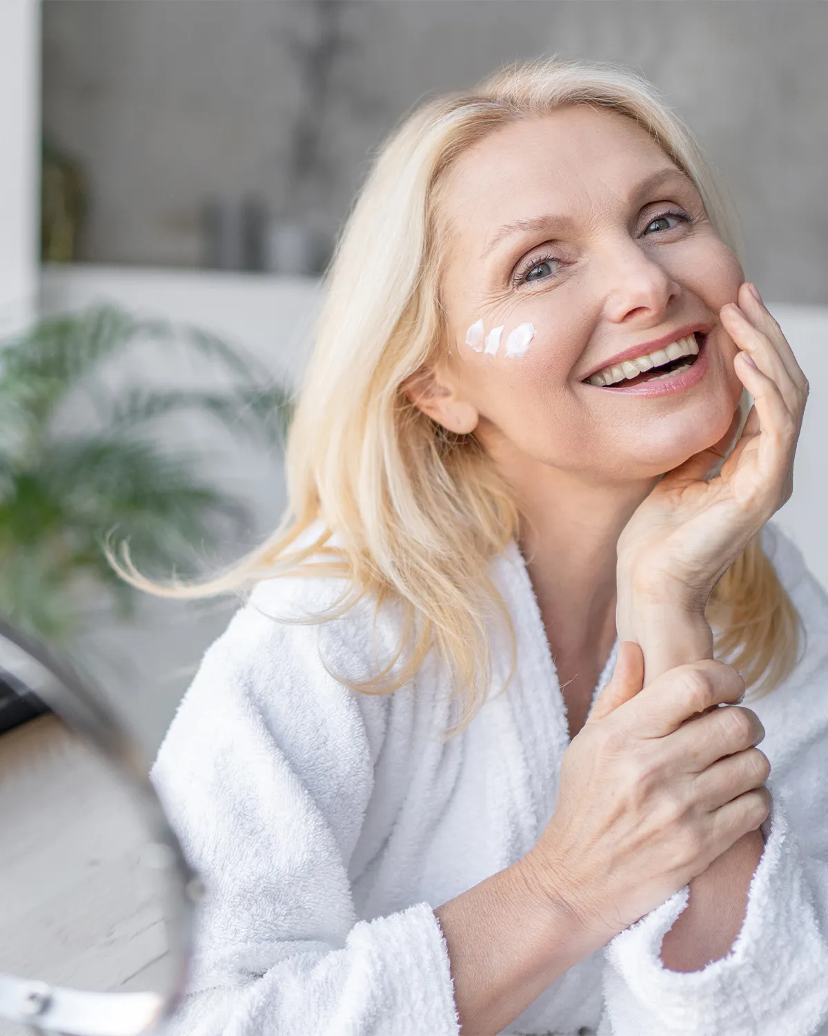 Anti Aging Set von KS Beauty – aufeinander abgestimmte Pflege gegen erste Linien und Volumenverlust